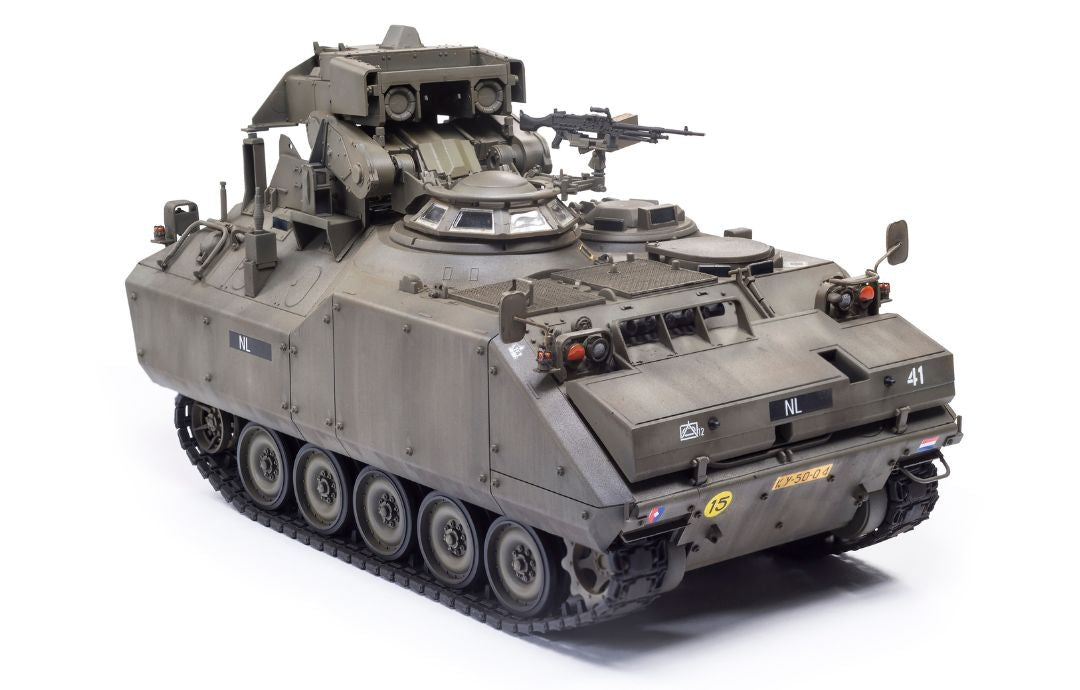 AFV Club 35356 YPR-765 PRAT with Tow Launcher 1/35 – imagen 3