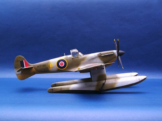 Trumpeter 02404 Spitfire Mk Vb Floatplane 1/24 – zdjęcie 7