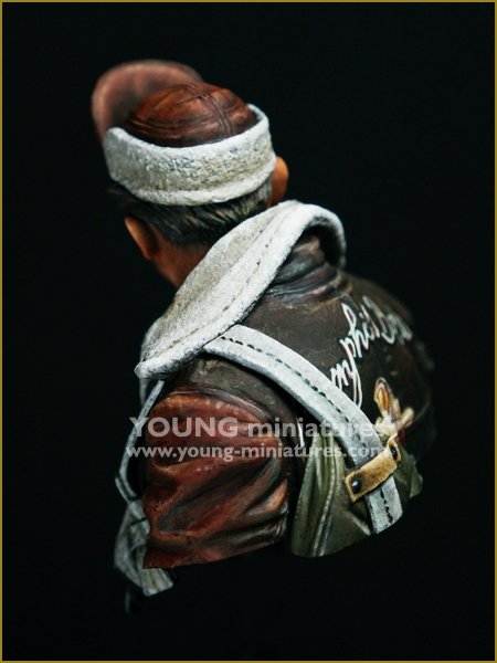 Young Miniatures YM1862 B-17 BOMBER CREW 1/10 – immagine 2