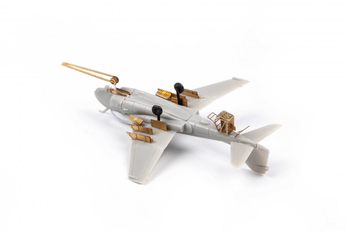 Eduard 53295 USS Nimitz CVN-68 part 1 TRUMPETER 1/350 – Bild 3