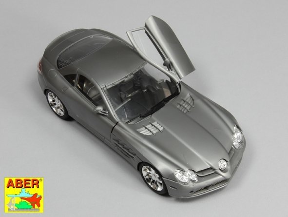 Aber 24031 Mercedes Benz McLaren SLR 1/24 – image 9