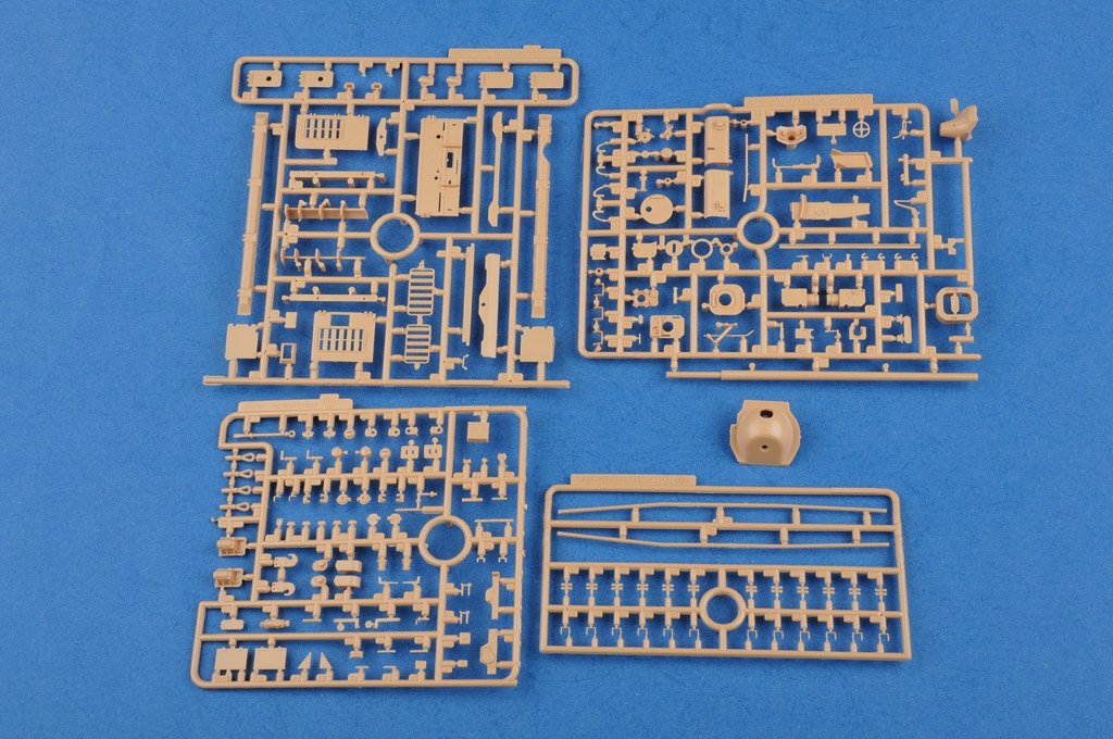 Hobby Boss 80133 German PANZER IV / 70 (A) Sd. Kfz.162/1 – image 5