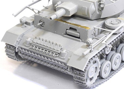 Dragon 6474 Pzkpfw. III Ausf. N w/Schurzen 1/35 – Bild 2