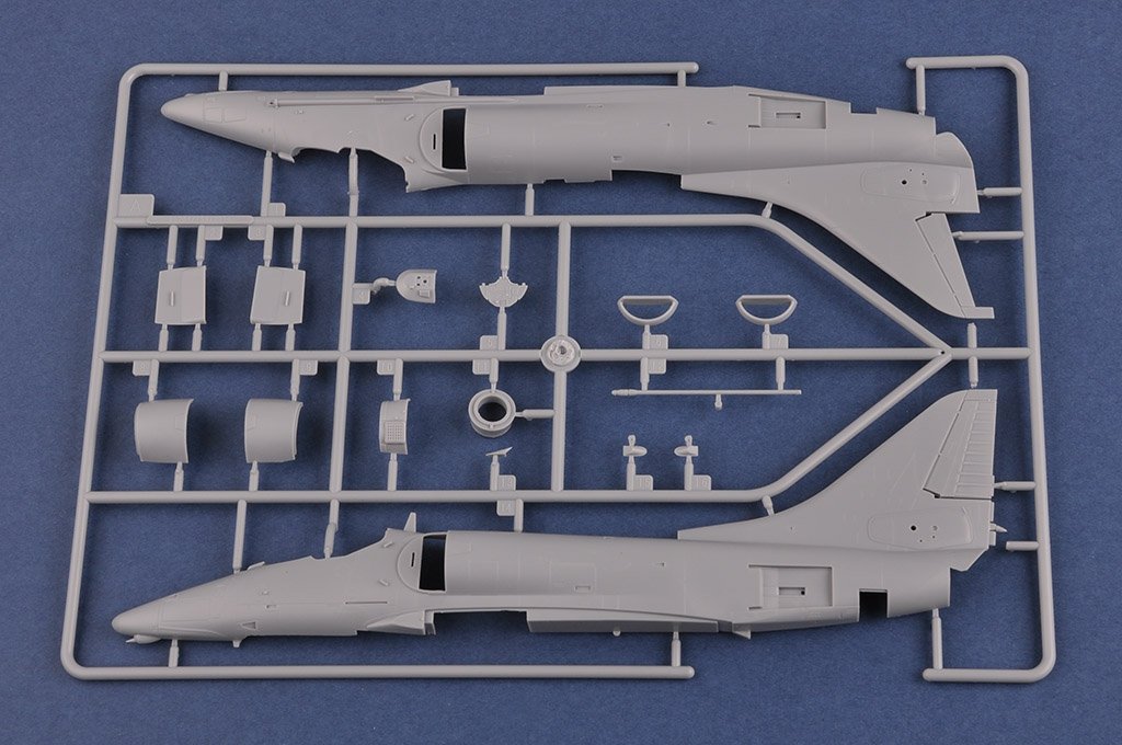 Hobby Boss 81765 A-4F Sky Hawk 1/48 – image 10