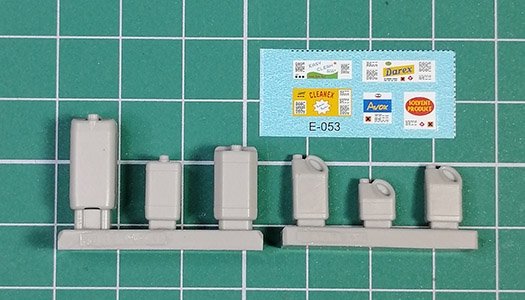 EUREKA XXL E-053 Plastic containers for chemicals 1/35 – imagen 3