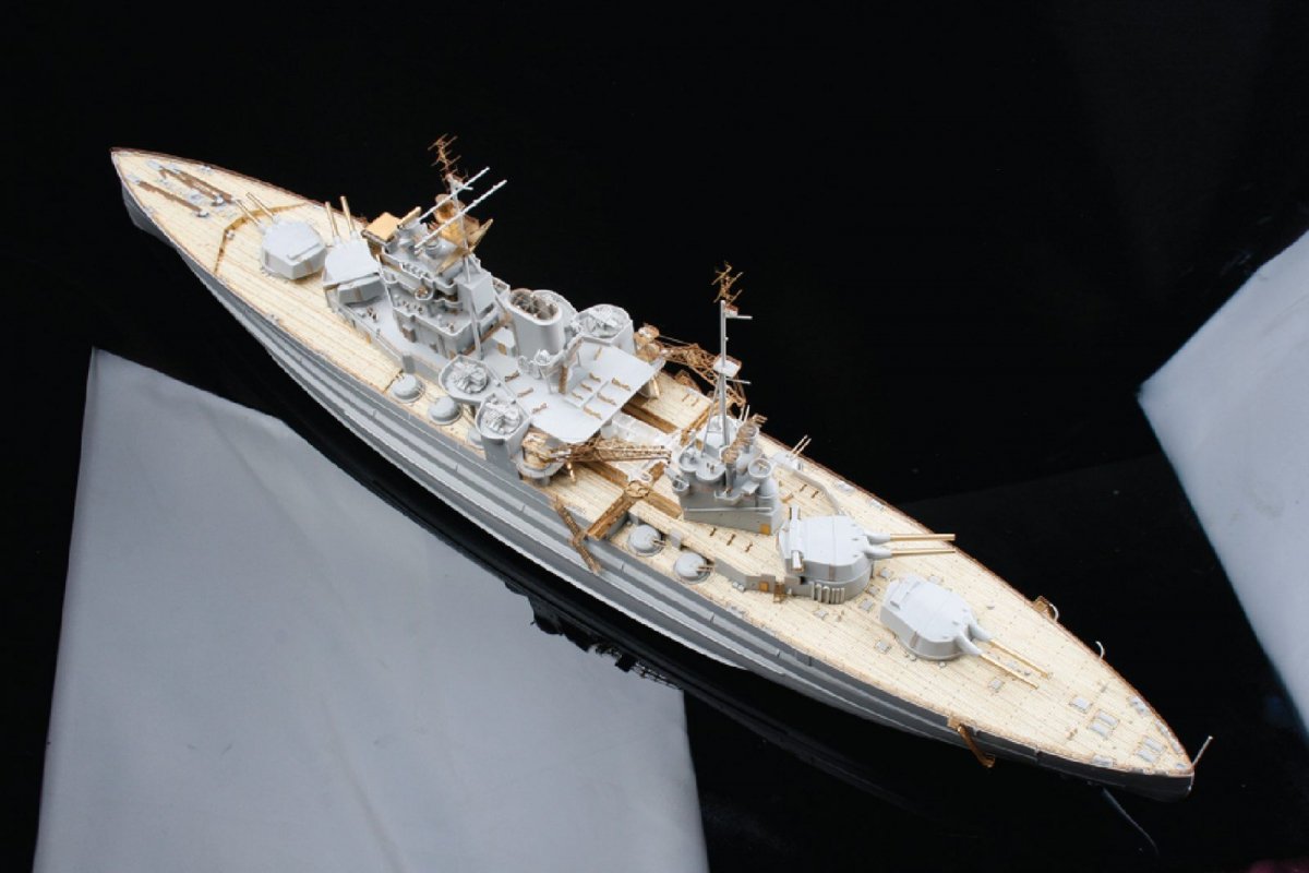 MK1 Design MD-35026 Queen Elizabeth DX Pack 1/350 – immagine 4
