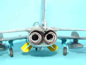 Trumpeter 02209 MiG-19PM Farmer E 1/32
