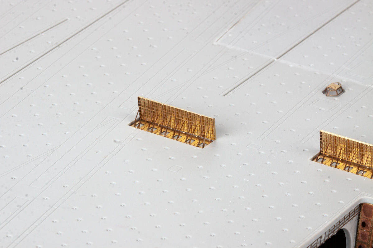Eduard 53300 USS Nimitz CVN-68 partie 6 Trumpeter 1/350 – image 8