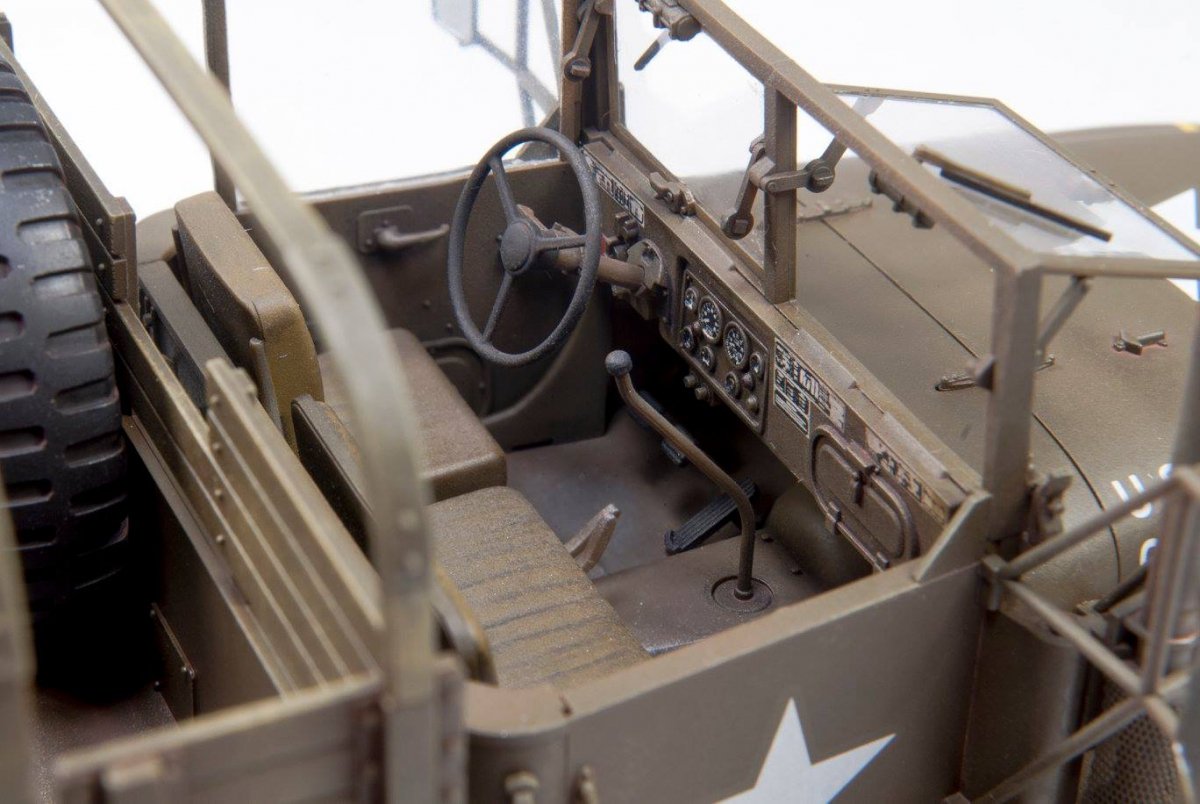 AFV Club 35300 M54A2 5-ton 6x6 Cargo Truck 1/35 – Bild 7