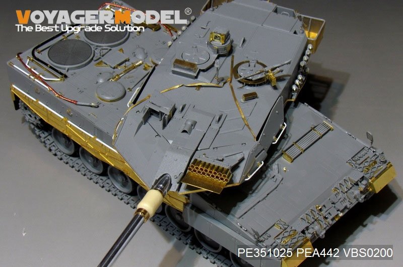 Voyager Model PE351025 Modern German Leopard 2A5 Basic For Border BT-002 1/35 – immagine 8