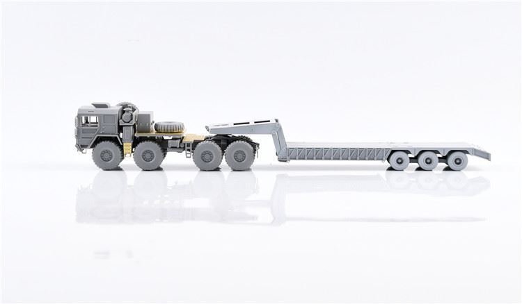 Modelcollect UA72125 German MAN KAT1M1014 8,8 HIGH-Mobility off-road truck with M870A1 semi-trailer 1/72 – Bild 4