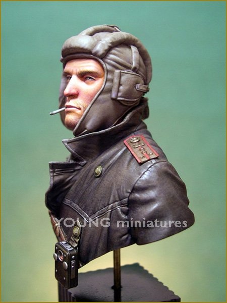 Young Miniatures YM1823 SOVIET TANK COMMANDER 1944 1/10 – Bild 6
