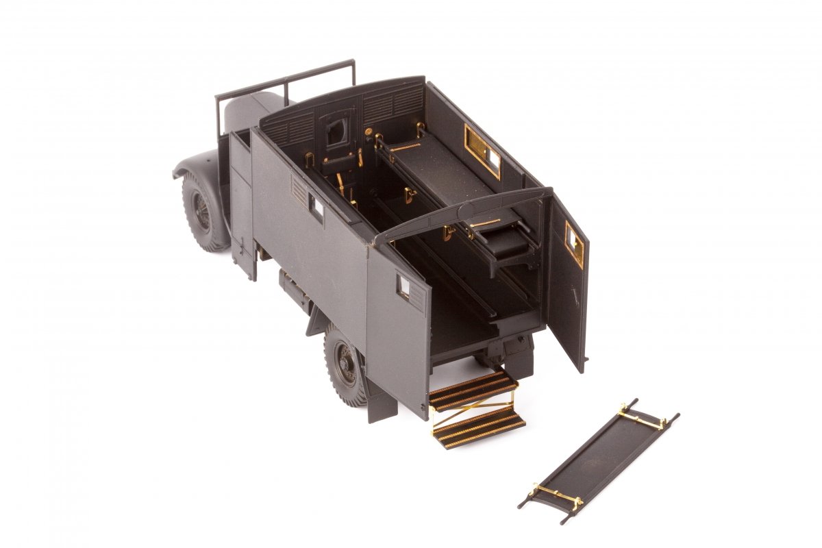 Eduard 36493 Austin K2/ Y ambulance AIRFIX 1/35 – immagine 3