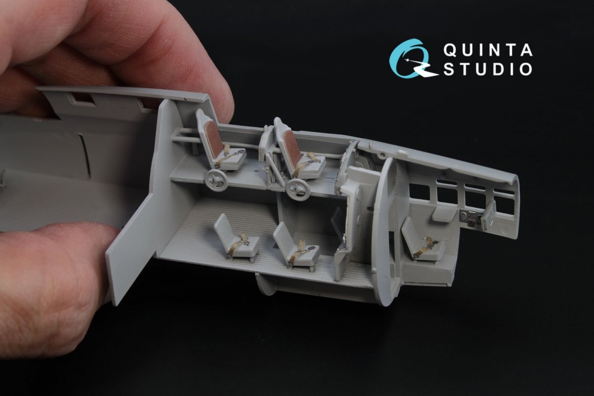 Intérieur imprimé en 3D et coloré sur papier décalcomanie pour le modèle Zvezda 1/72 (QD72005 Pe-8/TB-7 de Quinta Studio). – image 6