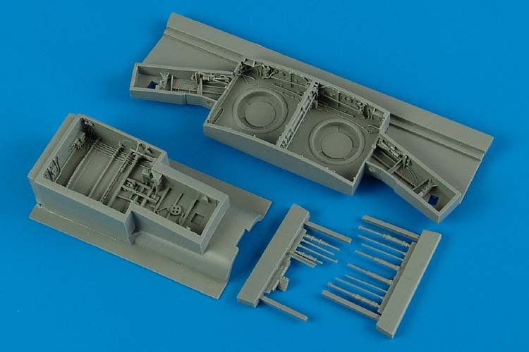 Aires 2165 F-86F Saber wheel bay 1/32 Italeri Kinetic