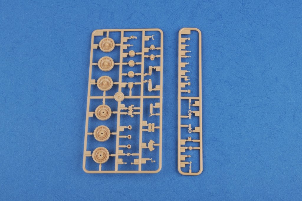 Hobby Boss 83834 French GCT 155mm AU-F1 SPH 1/35 – image 8
