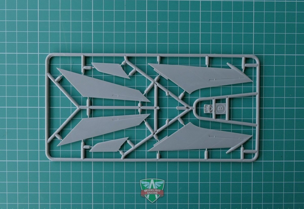Modelsvit 72031 Yak-140 Prototype 1/72 – immagine 5