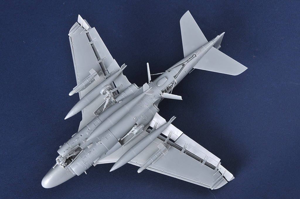 Trumpeter 01640 Grumman A-6A/E Intruder 1/72 – Bild 9