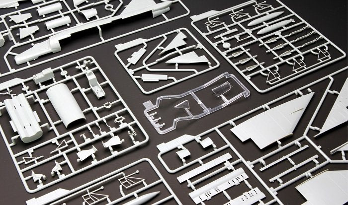 Meng Model DS-005 F-102A Delta Dagger (Case XX Wing) 1/72 – imagen 7