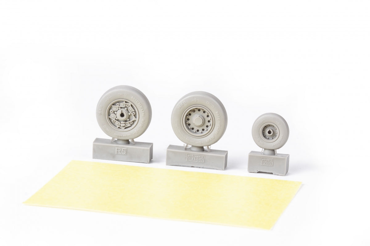 Eduard 648923 A-10C wheels Academy 1/48 – Bild 4