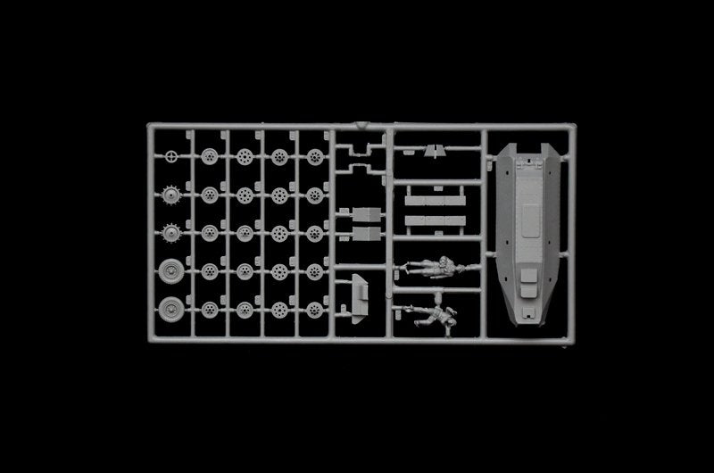 Italeri 7077 Sd.Kfz. 251/8 AMBULANCE 1/72 – zdjęcie 8