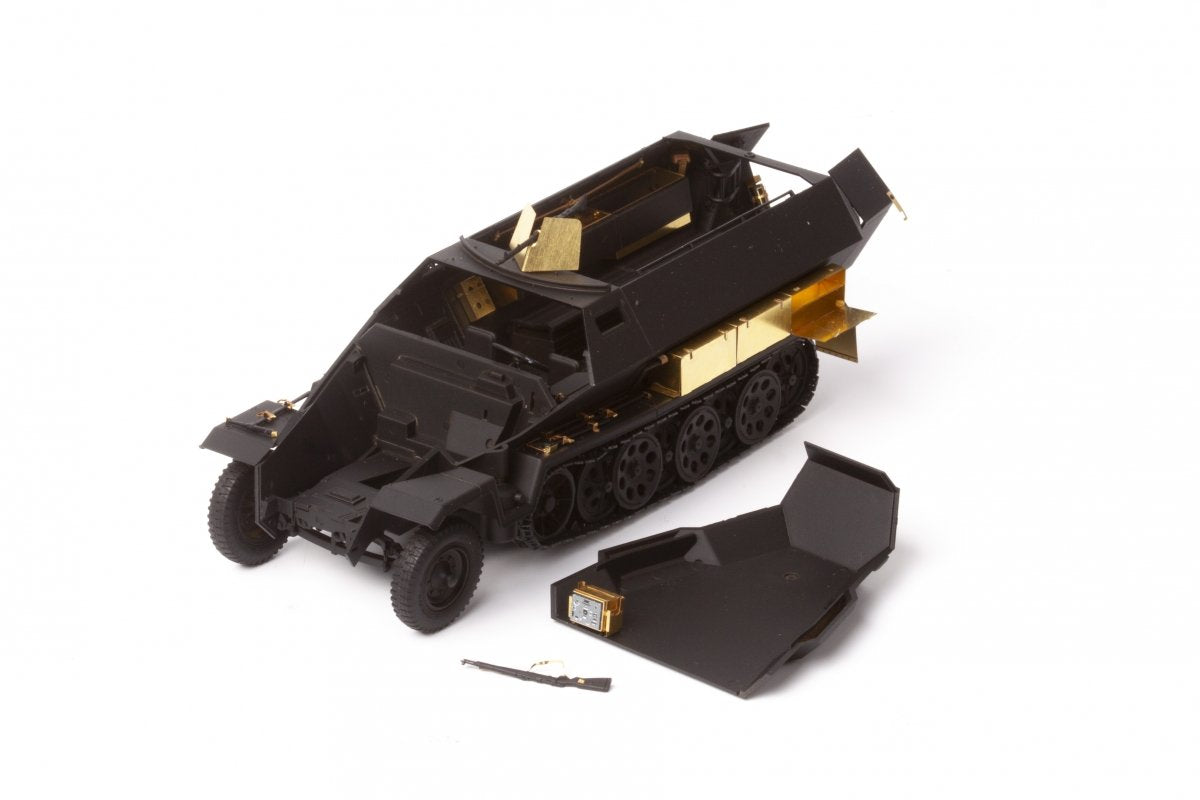 Eduard 36500 Sd. Kfz. 251/1 Ausf. C side stowage bins ACADEMY 1/35 – Bild 2