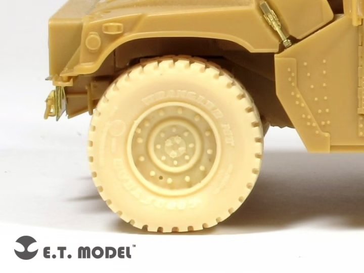 ET Model ER35-015 US Army HUMVEE Weighted Road Wheels 1/35