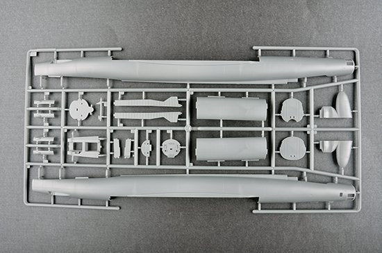 Trumpeter 01695 Bombardier tactique soviétique Tu-22 « Blinder » 1/72 – image 9