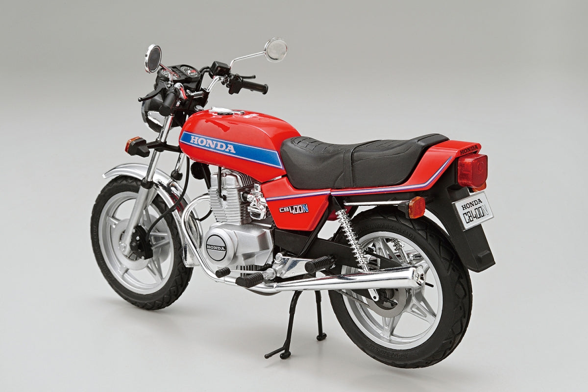 Aoshima 06305 Honda CB400N Hawk-III 78 1/12  – image 3