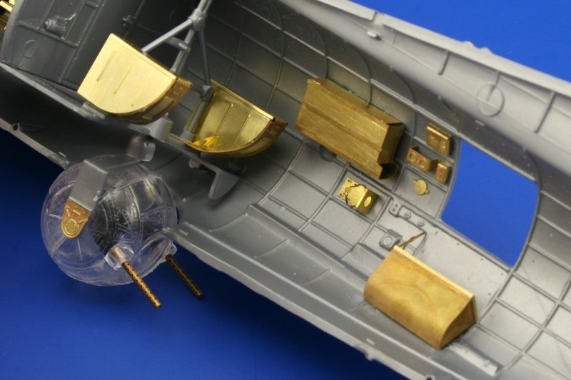 Eduard 49362 B-17G rear interior 1/48 Revell – imagen 8