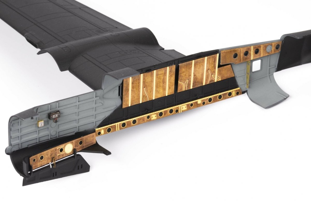 Eduard 481080 B-26K Invader exterior &amp;amp; undercarriage ICM 1/48 – image 4