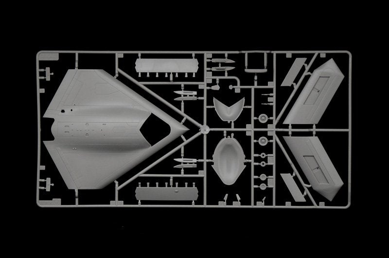 Italeri 1421 X-47B 1/72 – Bild 5