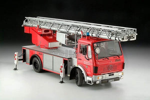 Revell 07504 DLK 23-12 Mercedes-Benz 1419/1422 1/24 – image 5