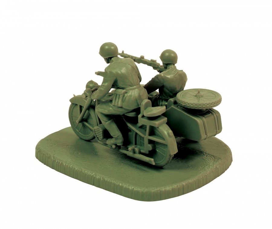 Zvezda 6277 Soviet Motorcycle M-72 with Sidecar and Crew – image 3