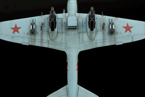 Zvezda 4826 Soviet two-seat attack aircraft IL-2 shturmovik (mod.1943) 1/48 – imagen 6