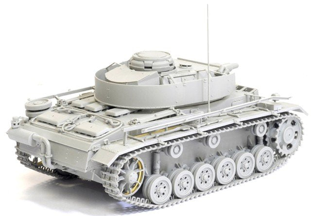 Dragon 6474 Pzkpfw. III Ausf. N w/Schurzen 1/35 – Bild 9