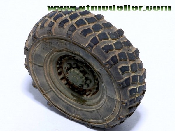 E.T. Model ER35-045 Modern US M1083 FMTV Standard Cargo Truck Weighted Road Wheels For TRUMPETER 1/35 – Bild 3