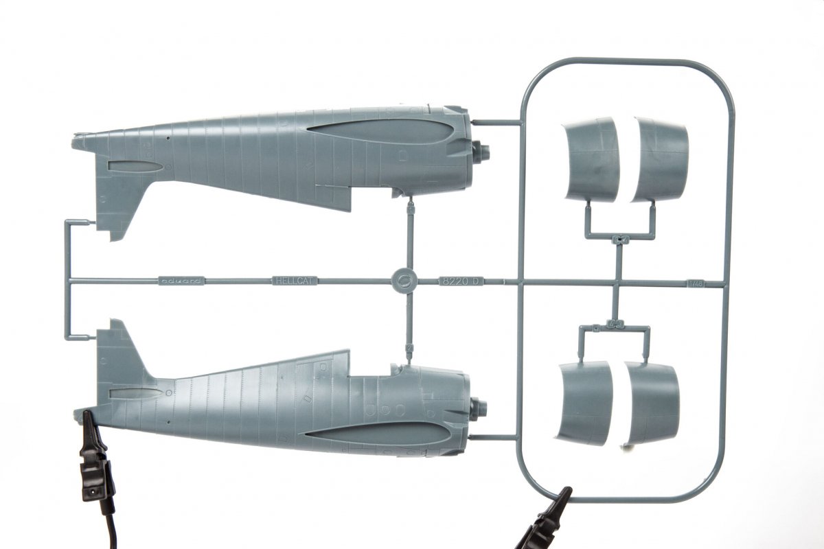 Eduard 8229 F6F-5 Hellcat late ProfiPACK edition 1/48 – imagen 7