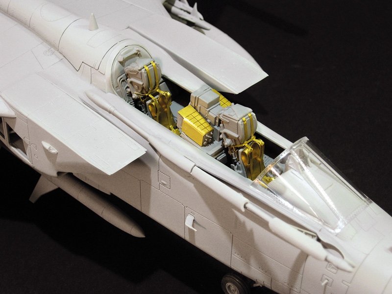 Italeri 2517 Tornado ECR 1/32 – image 8