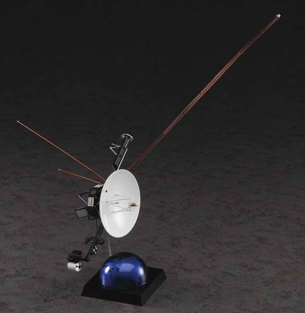 Hasegawa SP635 Unmanned Space Probe Voyager w/ Mission Emblem Patch 1/48 – image 3