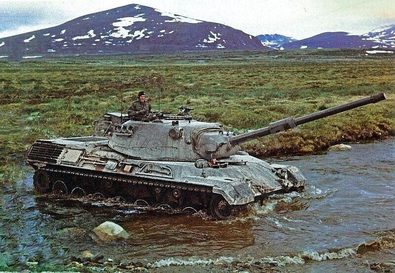 Revell 63240 Leopard 1 - model set 1/35 – Bild 3