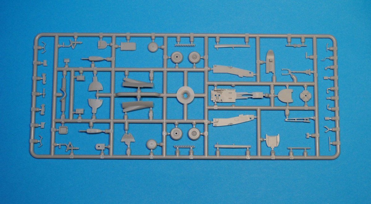 Dora Wings 72005 Bell P-63E-1-BE Kingcobra 1/72 – immagine 11