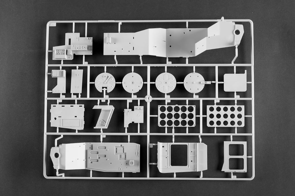 Trumpeter 00966 German Leopard 2 A6 MBT 1/16