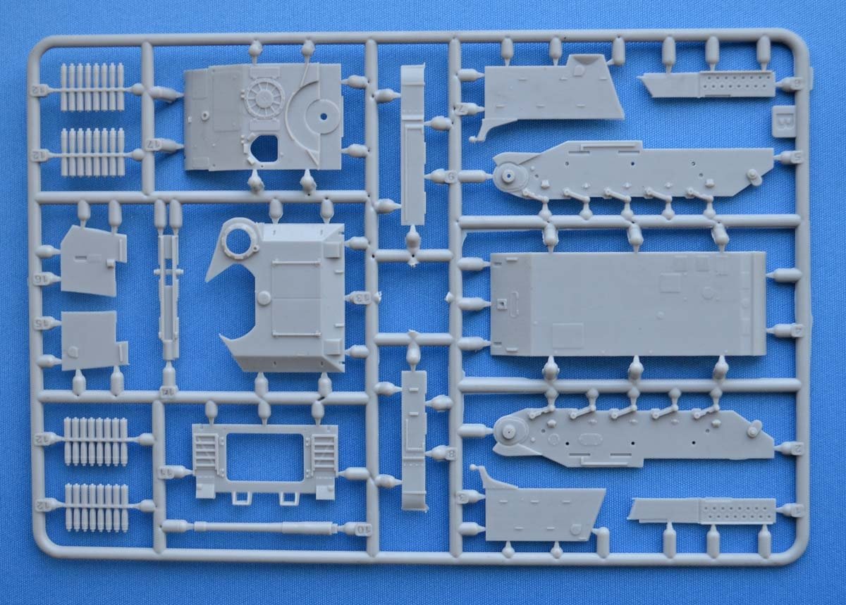 ACE 72453 AMX Mk.61 105mm self-propelled howitzer 1/72 – zdjęcie 4