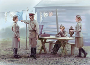 ICM 35621 Soviet Military Servicewomen (1939) 1/35 – imagen 2