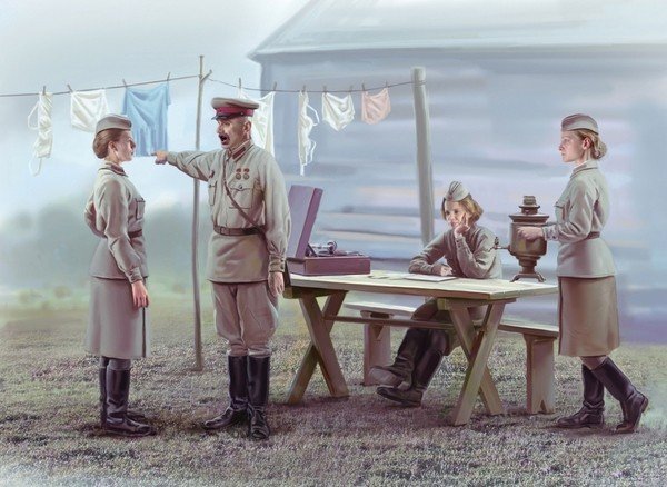 ICM 35621 Soviet Military Servicewomen (1939) 1/35 – imagen 2