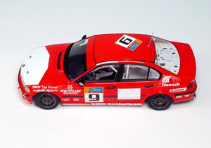 NuNu PN24007 BMW 320i E46 DTCC 2001 Winner 1/24 – imagen 5