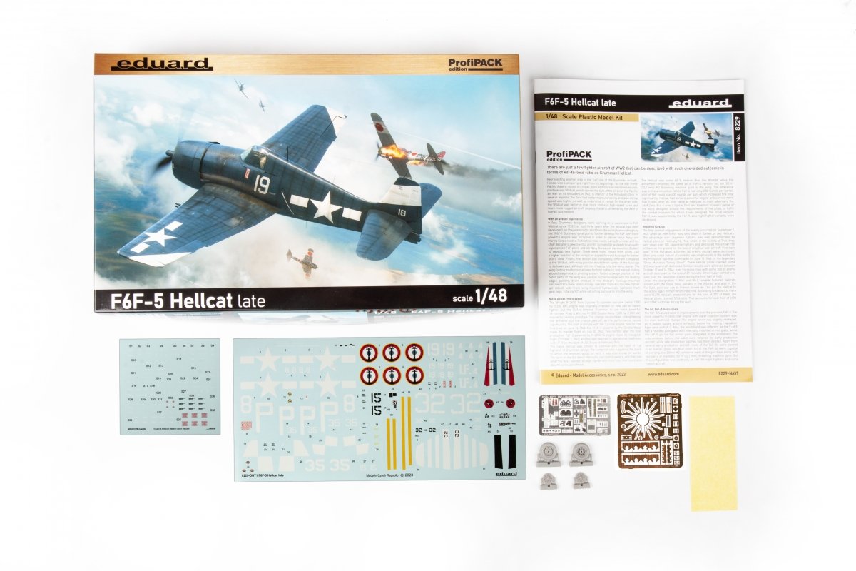Eduard 8229 F6F-5 Hellcat late ProfiPACK edition 1/48 – imagen 3