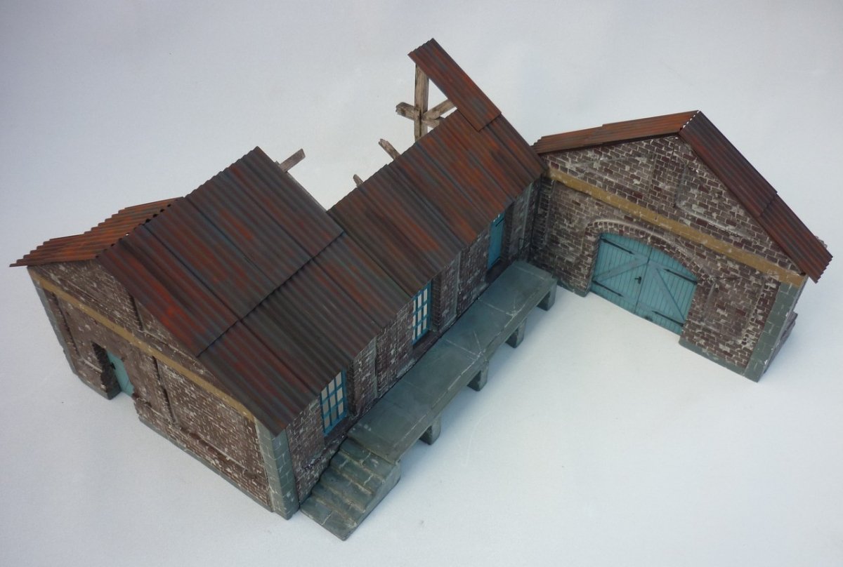 RT-Diorama 35211 Freight Shed (Modular System) 1/35 – imagen 13