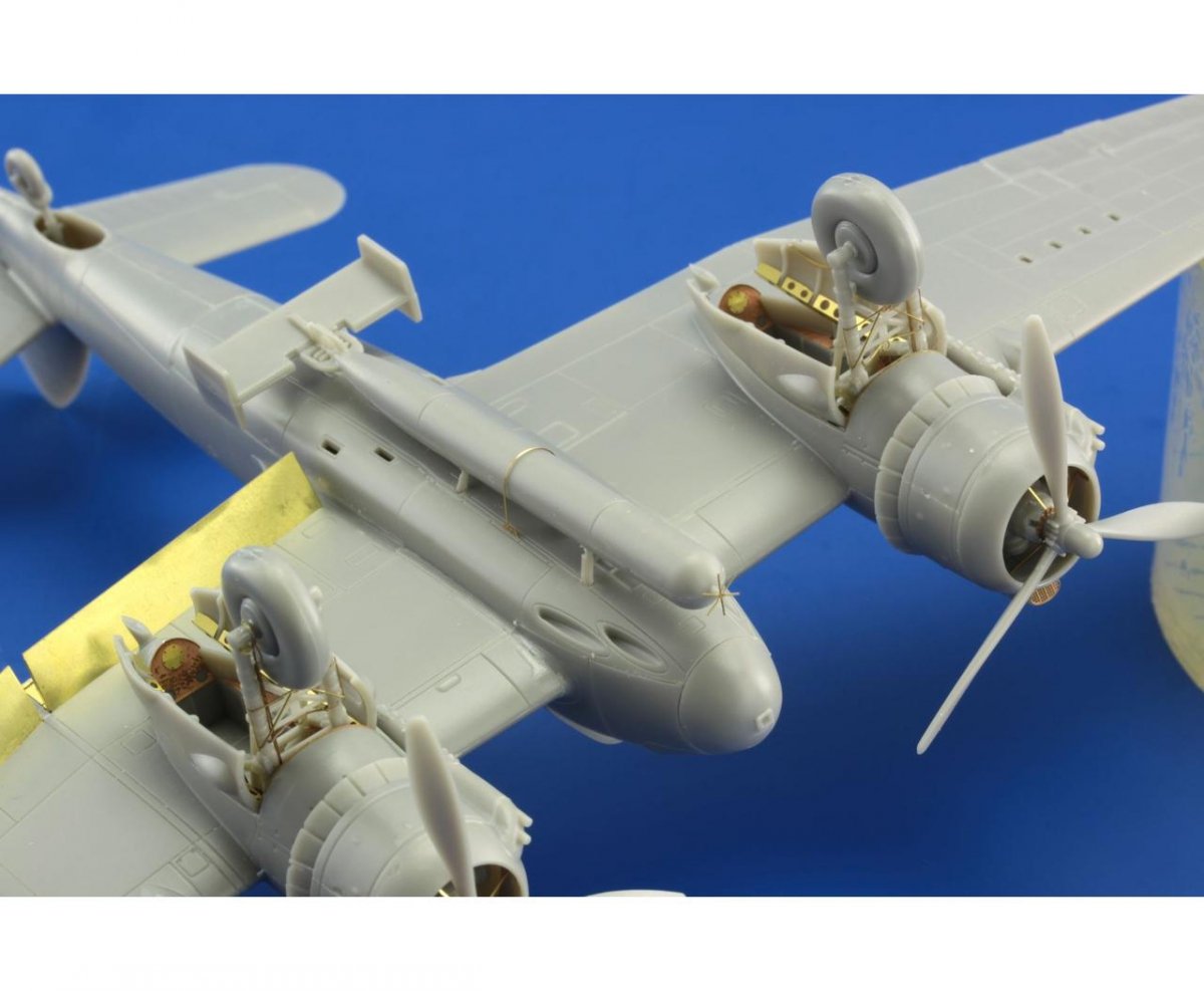 Eduard 73562 Beaufighter TF Mk.10 AIRFIX 1/72 – image 10